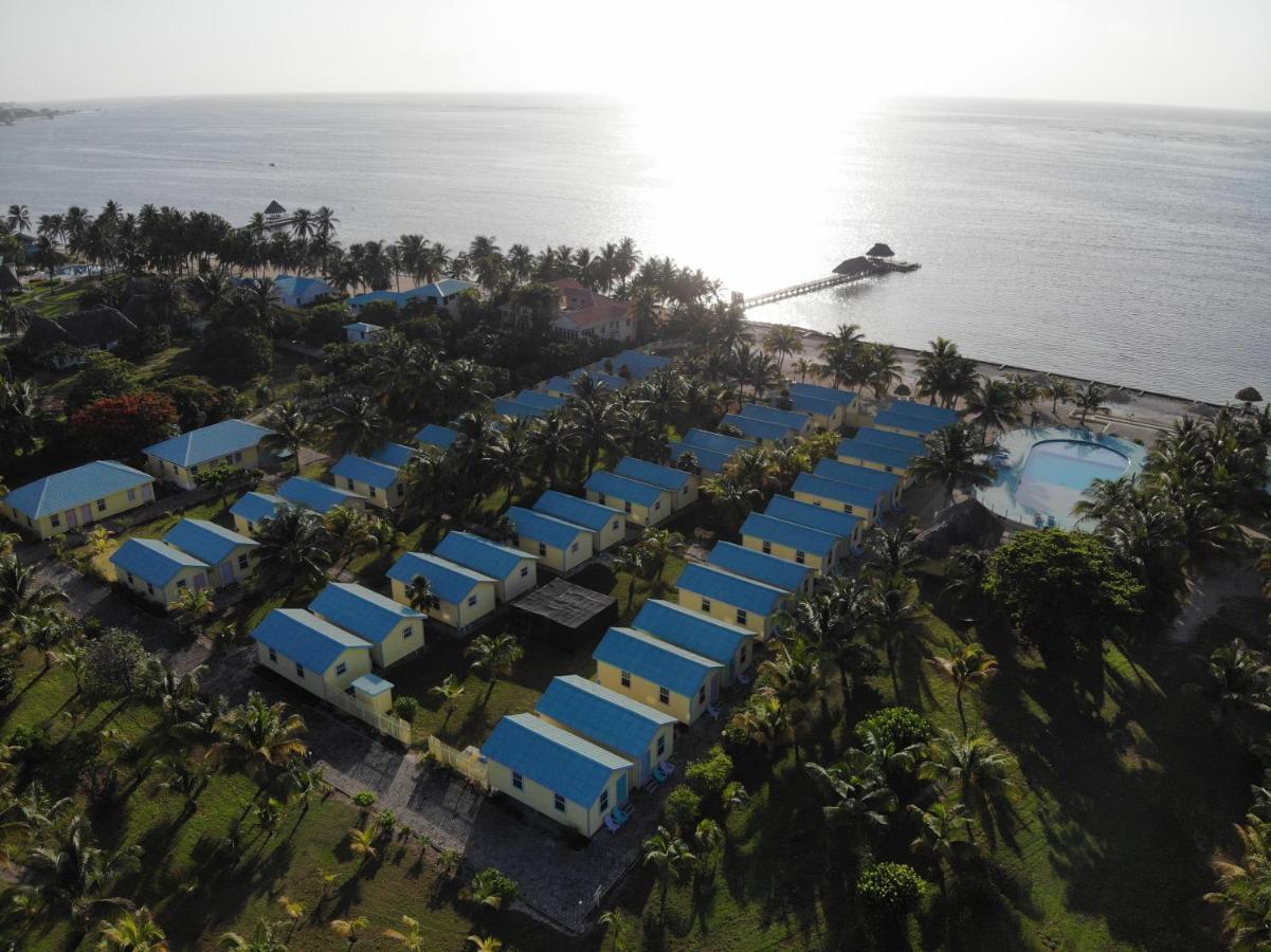 Royal Caribbean Resort San Pedro  Exteriér fotografie