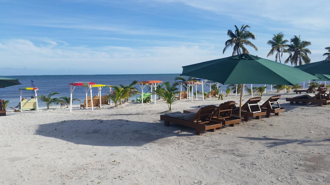 Royal Caribbean Resort San Pedro  Exteriér fotografie